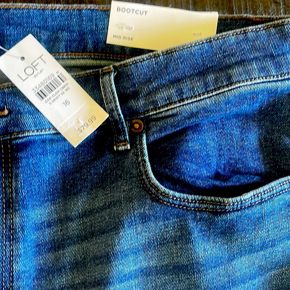 NWT LOFT MID RISE BOOT CUT WIDE LEG JEANS SZ 16 STRETCH FOR COMFORT